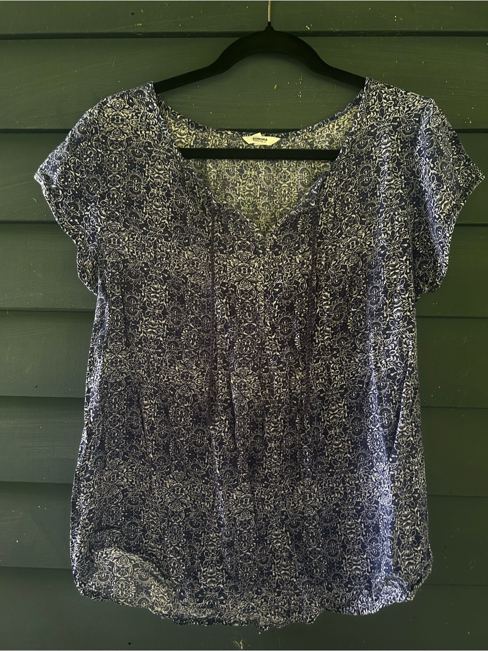 Sonoma Navy and White Floral Short-Sleeve Blouse